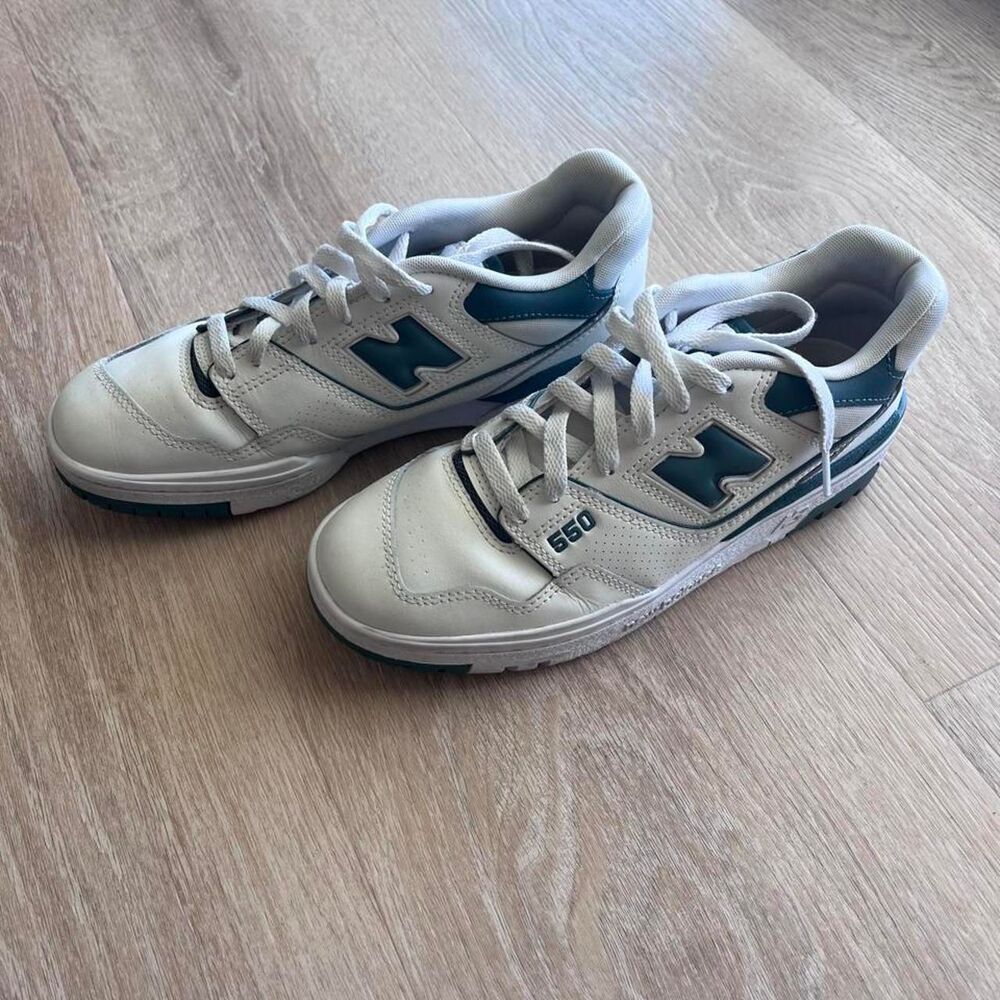 New Balance 550 White Green Sneakers Size 8 BBW550BI Low Top